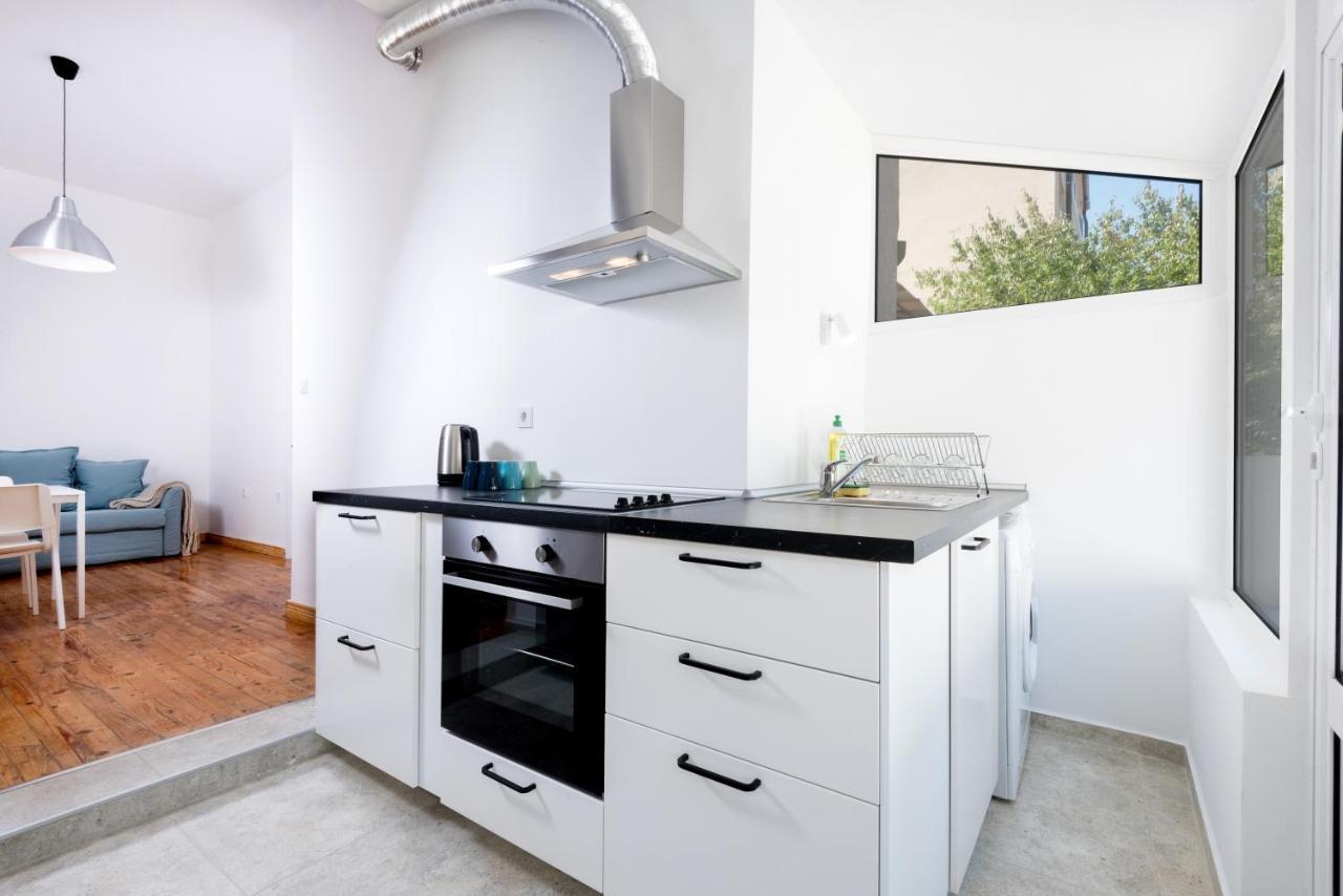The White Apartment - Bogoridi Main Street Burgas Zewnętrze zdjęcie