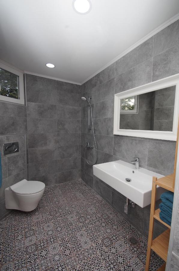The White Apartment - Bogoridi Main Street Burgas Zewnętrze zdjęcie